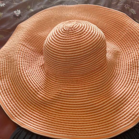 Tommy Bahama skirt - Picture 6 of 6